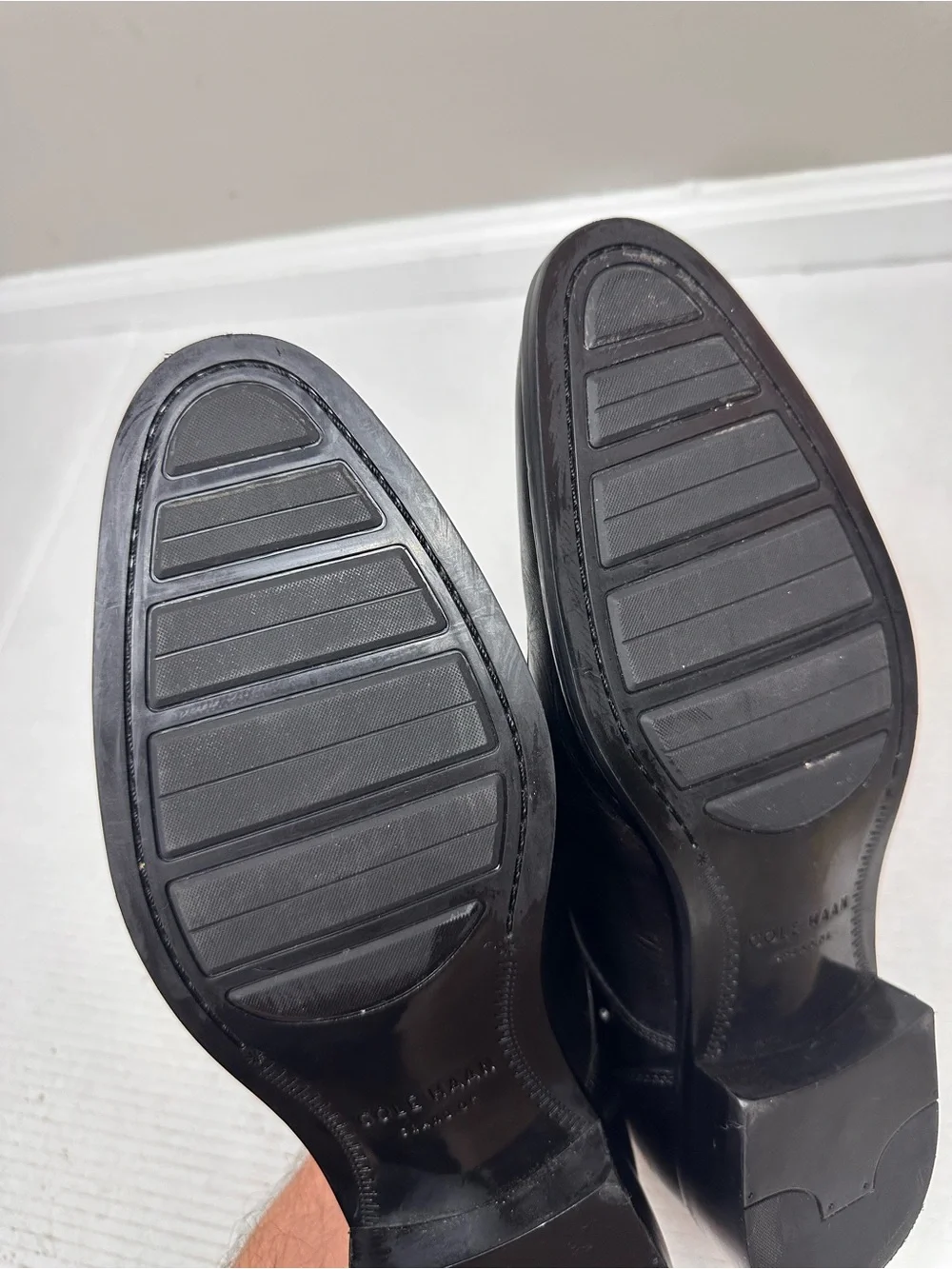 Cole Haan Men's Black Leather Lenox Hill Split Toe Derby shoes Size 9.5